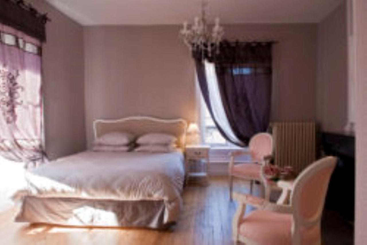 Chateau De Riverie Chambres Et Table D'Hotes Стая снимка